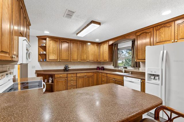 37821 WILLINGHAM AVENUE, Dade City, FL 33525