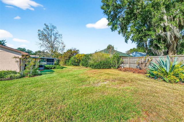 37821 WILLINGHAM AVENUE, Dade City, FL 33525