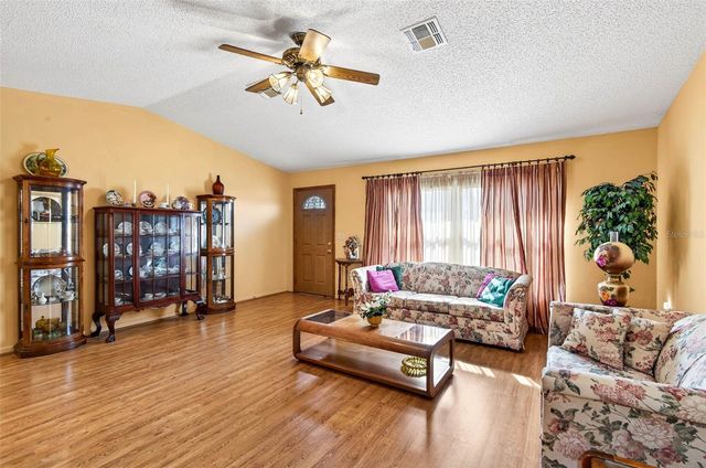 37821 WILLINGHAM AVENUE, Dade City, FL 33525