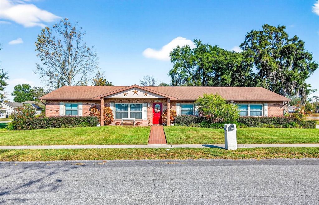 37821 WILLINGHAM AVENUE, Dade City, FL 33525