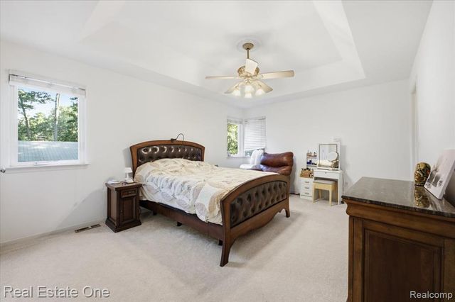 2475 Horace Street, West Bloomfield, MI 48324