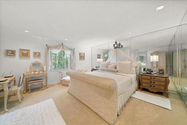 716 Malibu Lane, Indialantic, FL 32903