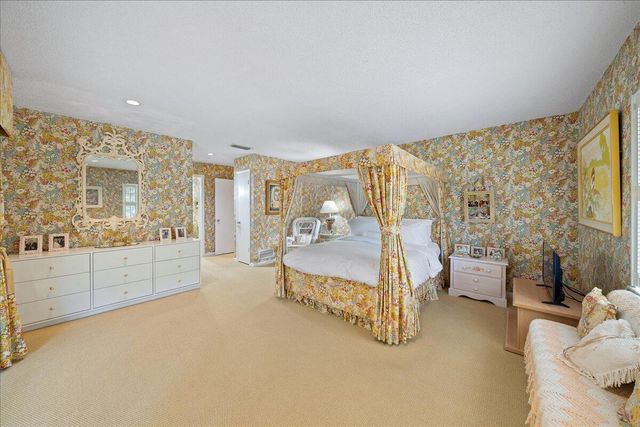 716 Malibu Lane, Indialantic, FL 32903