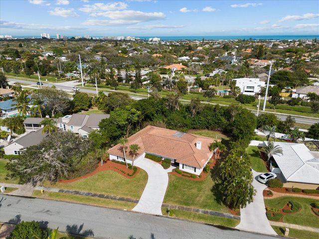 716 Malibu Lane, Indialantic, FL 32903