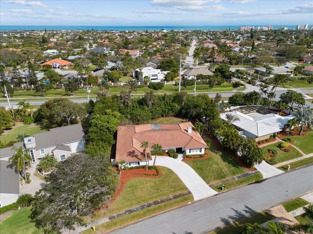 716 Malibu Lane, Indialantic, FL 32903