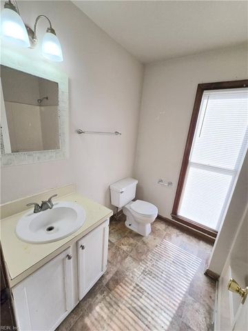 957 Green ST, Portsmouth, VA 23704