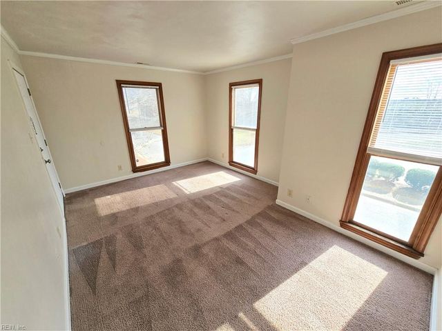 957 Green ST, Portsmouth, VA 23704