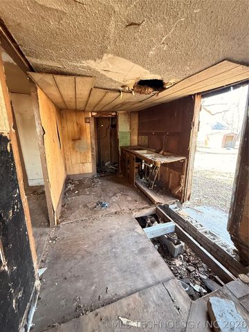 222 N 2nd Street, Sperry, OK 74073