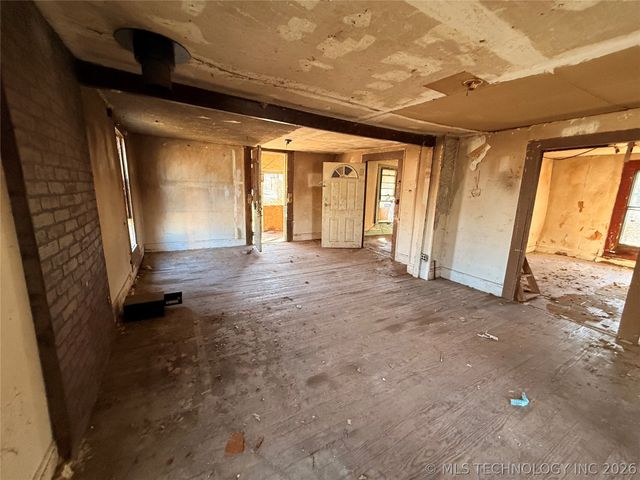 222 N 2nd Street, Sperry, OK 74073