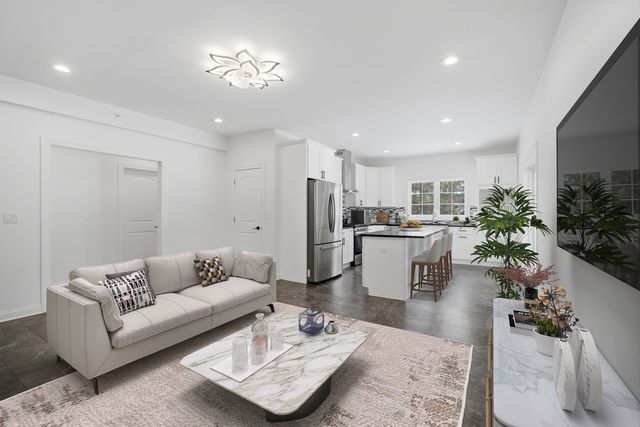 3026 Jackson Drive, Arlington Heights, IL 60004