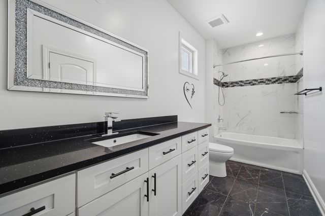 3026 Jackson Drive, Arlington Heights, IL 60004