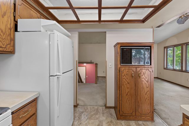 10770 Linwood Forest Drive, Champlin, MN 55316
