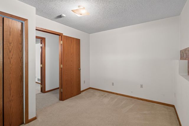 10770 Linwood Forest Drive, Champlin, MN 55316