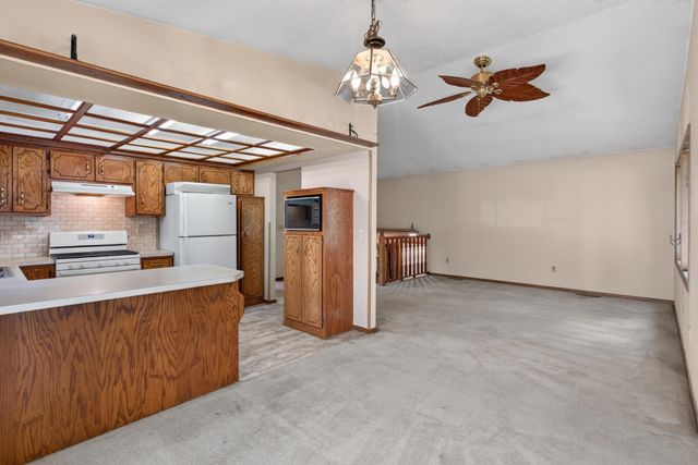 10770 Linwood Forest Drive, Champlin, MN 55316