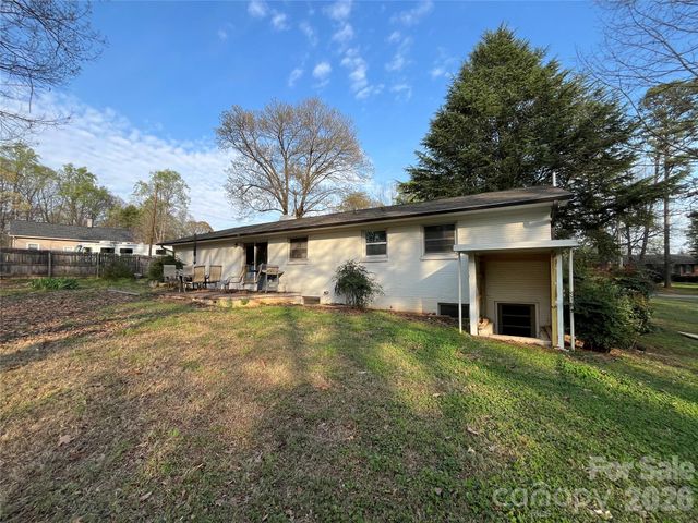 520 Carole Lane, Charlotte, NC 28214