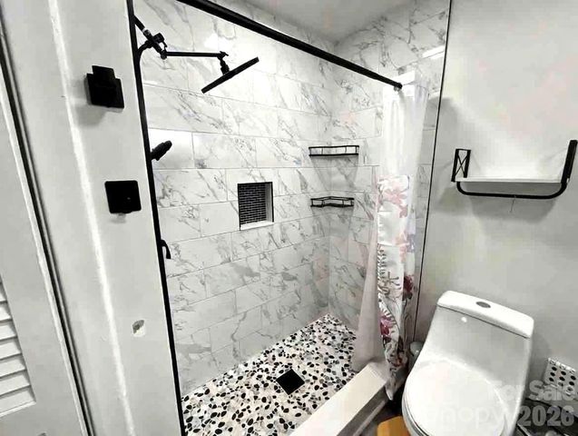 520 Carole Lane, Charlotte, NC 28214
