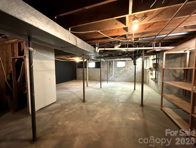 520 Carole Lane, Charlotte, NC 28214