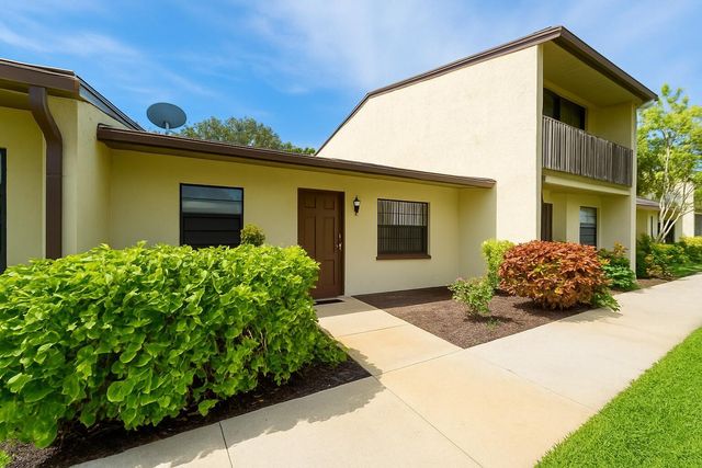 1226 N Haverhill Road 4, Haverhill, FL 33417