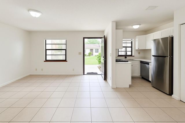 1226 N Haverhill Road 4, Haverhill, FL 33417