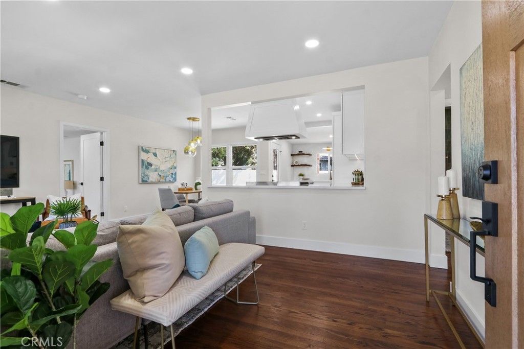 22910 Cabrillo Avenue, Torrance, CA 90501 — photo 2