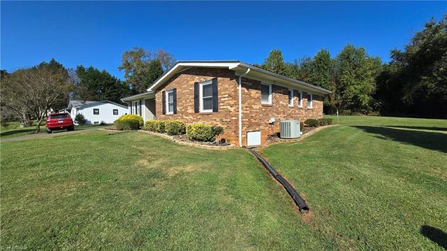 147 Michael Drive, Dobson, NC 27017