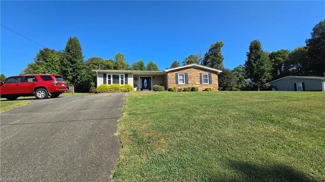 147 Michael Drive, Dobson, NC 27017