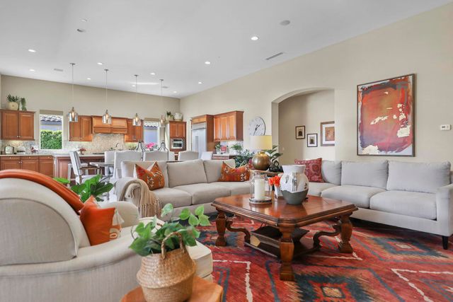 55080 Autumn Valley Court, La Quinta, CA 92253