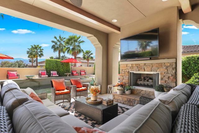 55080 Autumn Valley Court, La Quinta, CA 92253