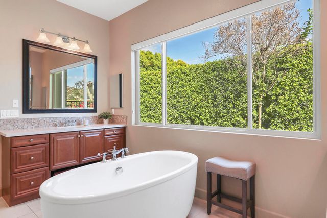 55080 Autumn Valley Court, La Quinta, CA 92253