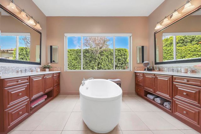 55080 Autumn Valley Court, La Quinta, CA 92253