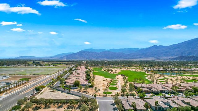 55080 Autumn Valley Court, La Quinta, CA 92253