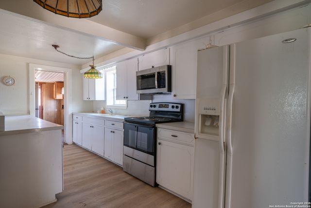 3779 Mule Creek Rd, Harwood, TX 78632