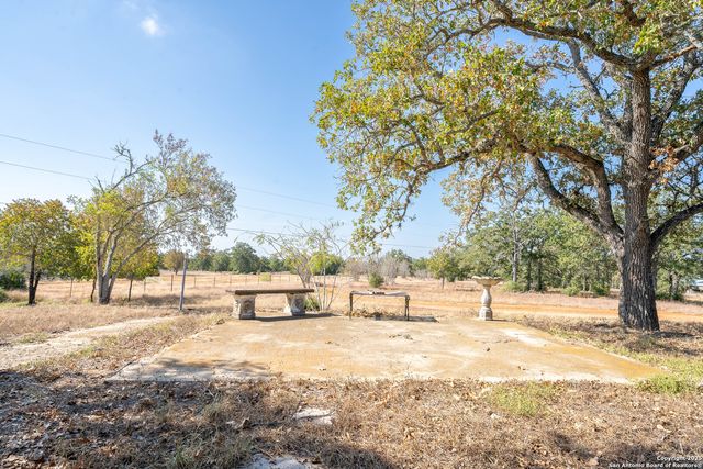 3779 Mule Creek Rd, Harwood, TX 78632