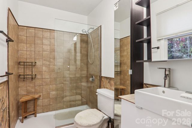 224 Beverly Road, Asheville, NC 28805