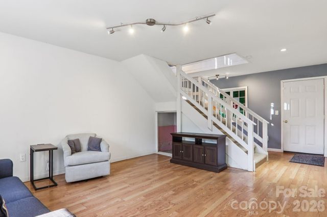 224 Beverly Road, Asheville, NC 28805