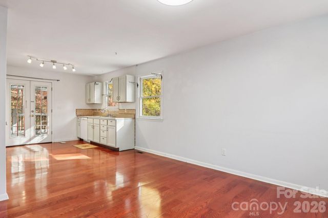 224 Beverly Road, Asheville, NC 28805