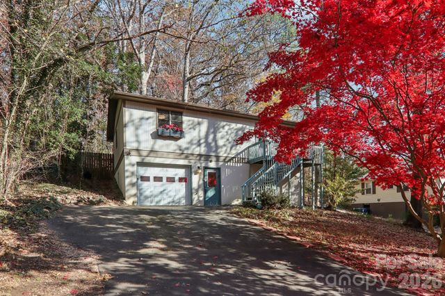 224 Beverly Road, Asheville, NC 28805