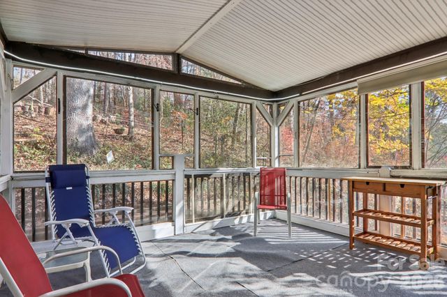 224 Beverly Road, Asheville, NC 28805