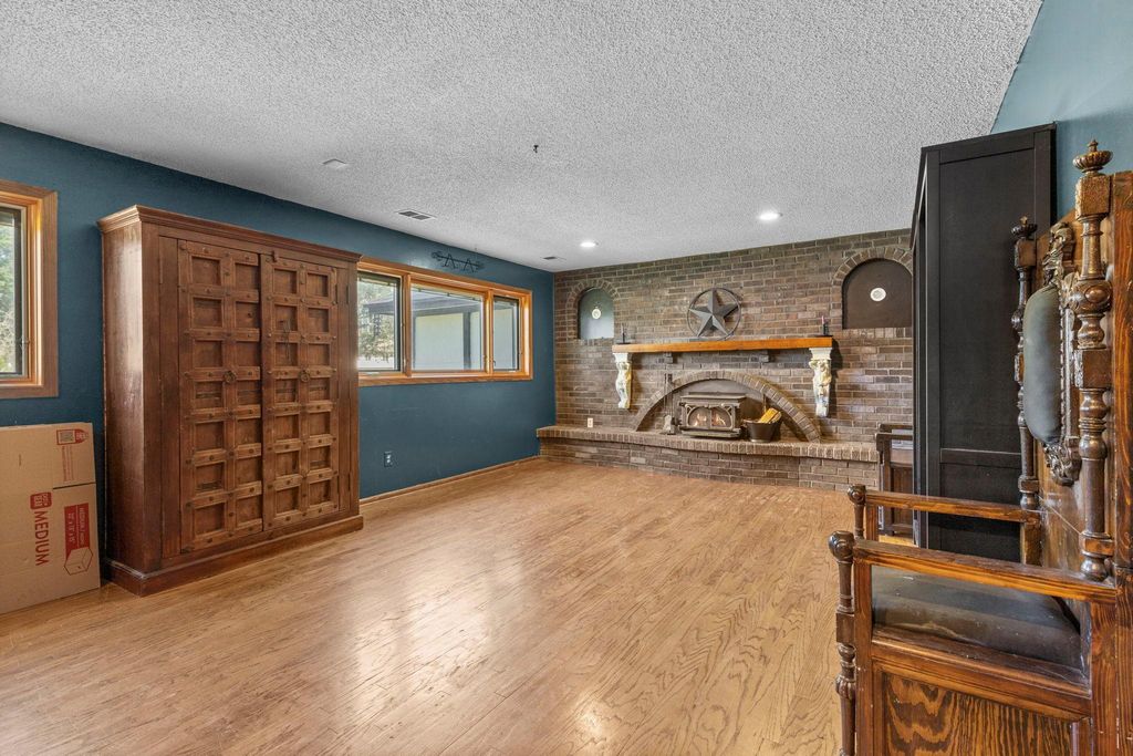 14011 Hayes Road, Apple Valley, MN 55124 — photo 3