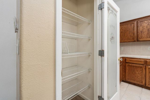 5583 W Floradora Avenue, Fresno, CA 93722