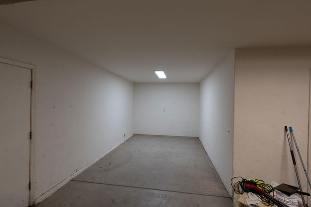 5583 W Floradora Avenue, Fresno, CA 93722
