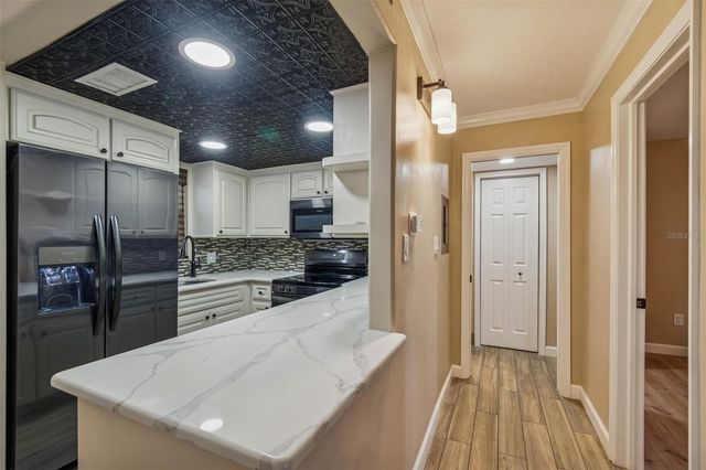 4937 MARINE PARKWAY 105, New Port Richey, FL 34652