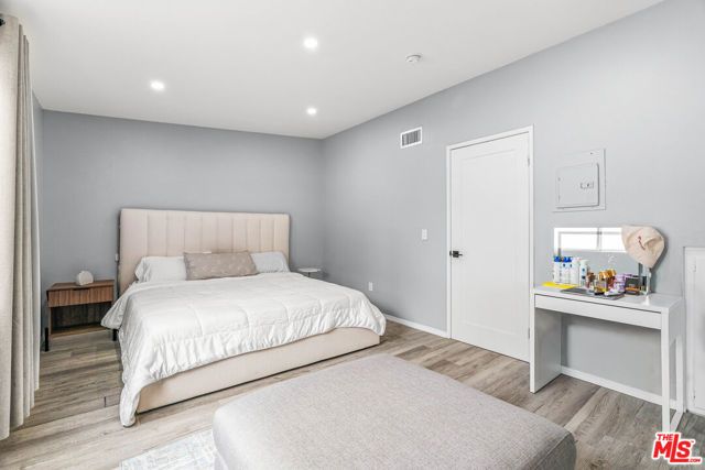 11150 Glenoaks Boulevard 178, Los Angeles, CA 91331