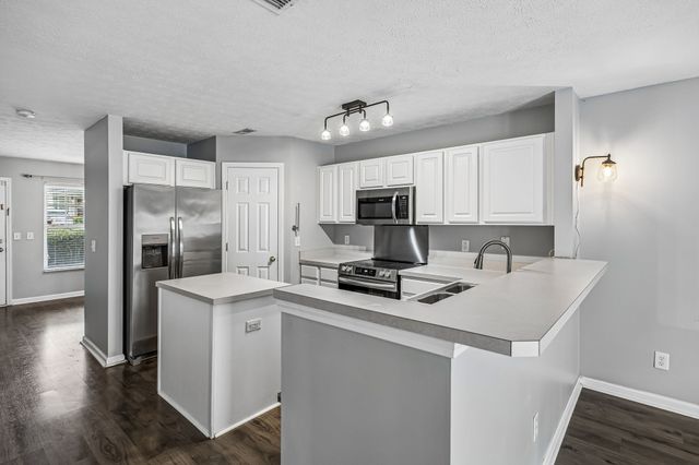 121 Shadow Glen Dr, Nashville, TN 37211