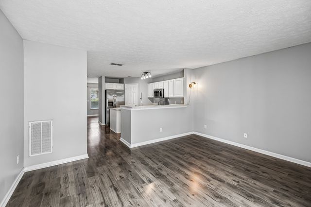 121 Shadow Glen Dr, Nashville, TN 37211