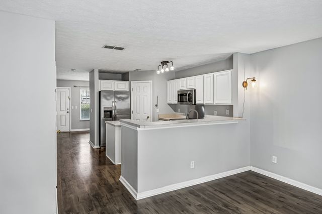 121 Shadow Glen Dr, Nashville, TN 37211