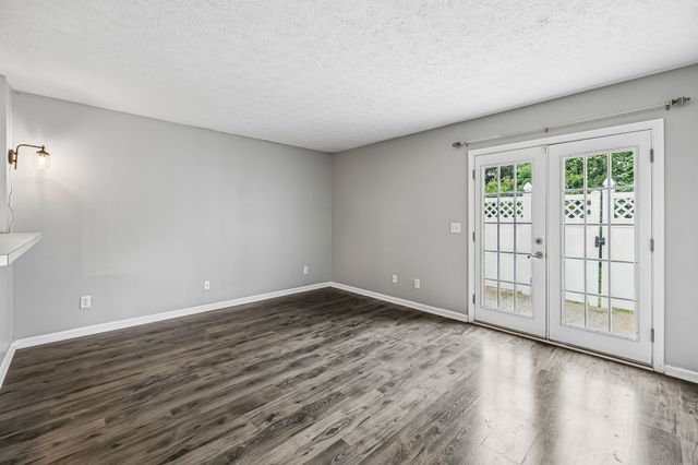 121 Shadow Glen Dr, Nashville, TN 37211