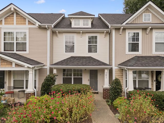 121 Shadow Glen Dr, Nashville, TN 37211