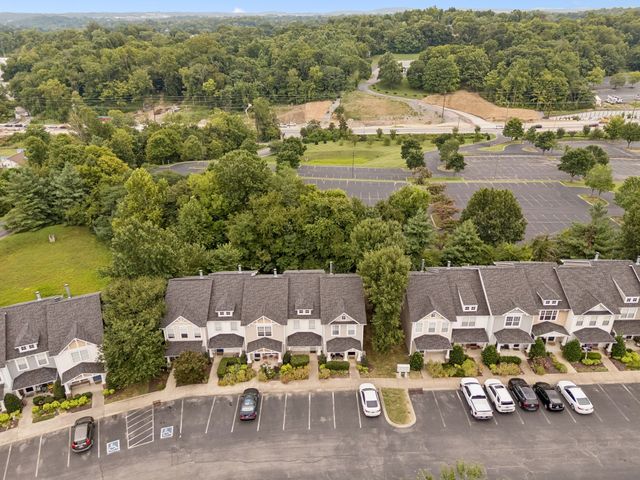 121 Shadow Glen Dr, Nashville, TN 37211