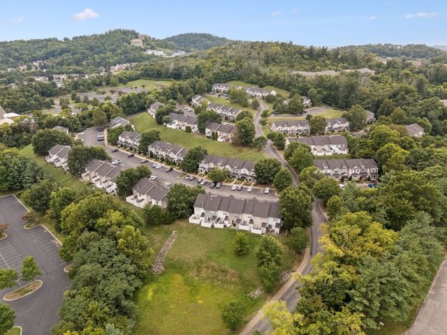 121 Shadow Glen Dr, Nashville, TN 37211